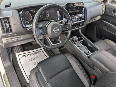 2022 Nissan Pathfinder SL