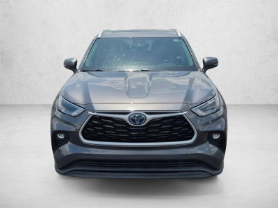 2022 Toyota Highlander Hybrid XLE