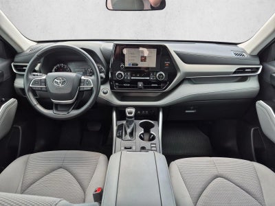 2025 Toyota Highlander LE