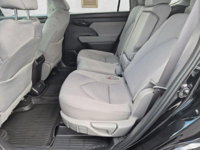 2025 Toyota Highlander LE