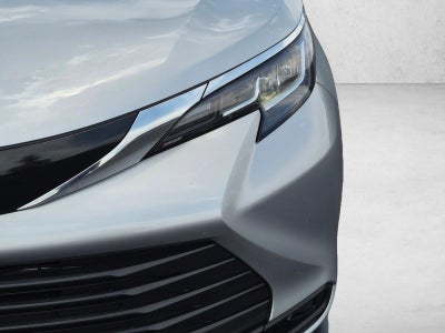 2022 Toyota Sienna LE