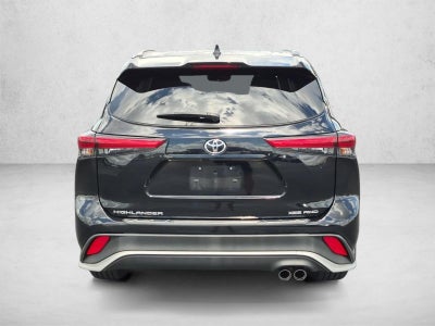 2022 Toyota Highlander XSE
