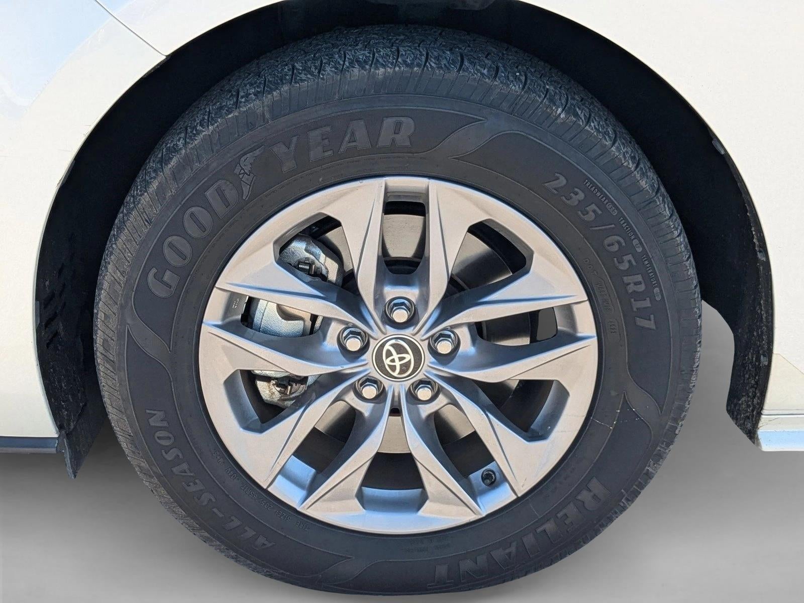 2021 Toyota Sienna XLE