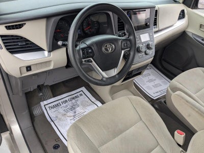 2016 Toyota Sienna L