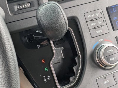 2016 Toyota Sienna L