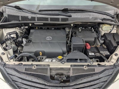 2016 Toyota Sienna L