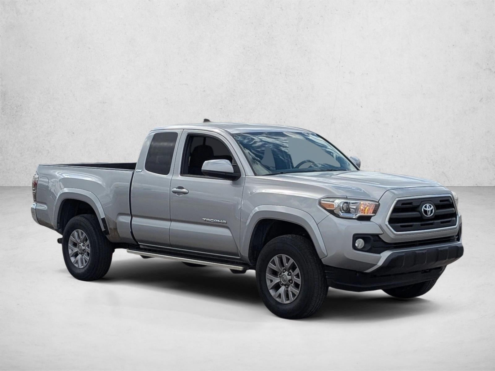 2017 Toyota Tacoma SR5