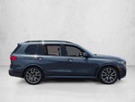 2022 BMW X7 M50i