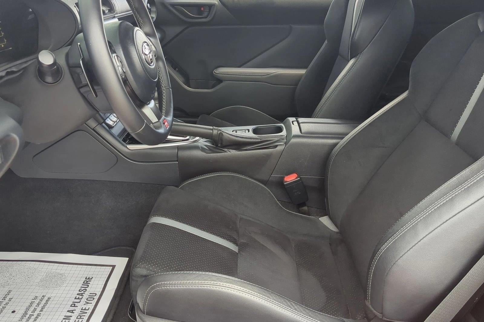 2025 Toyota GR86 Premium