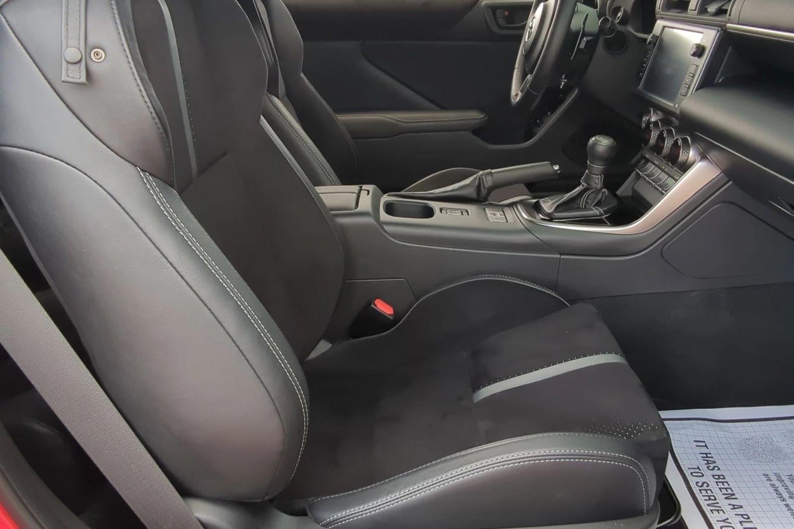 2025 Toyota GR86 Premium