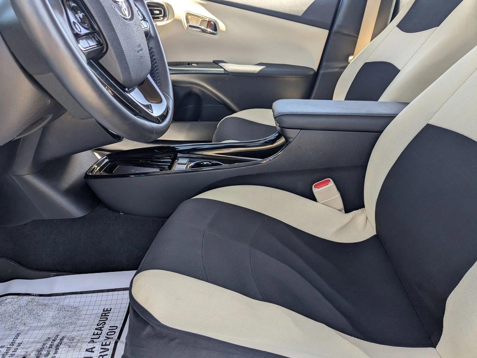 2022 Toyota Prius L Eco