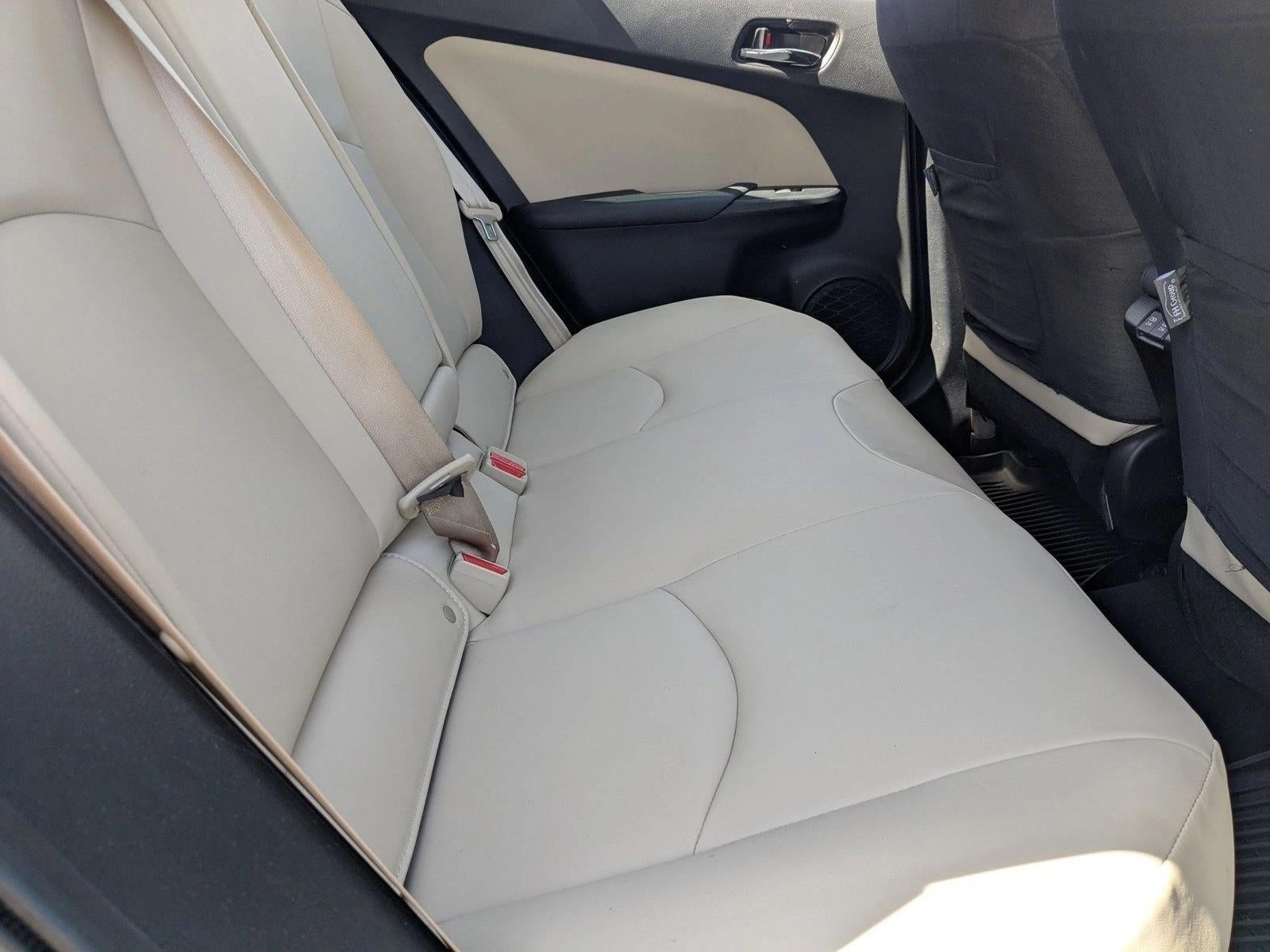 2022 Toyota Prius L Eco