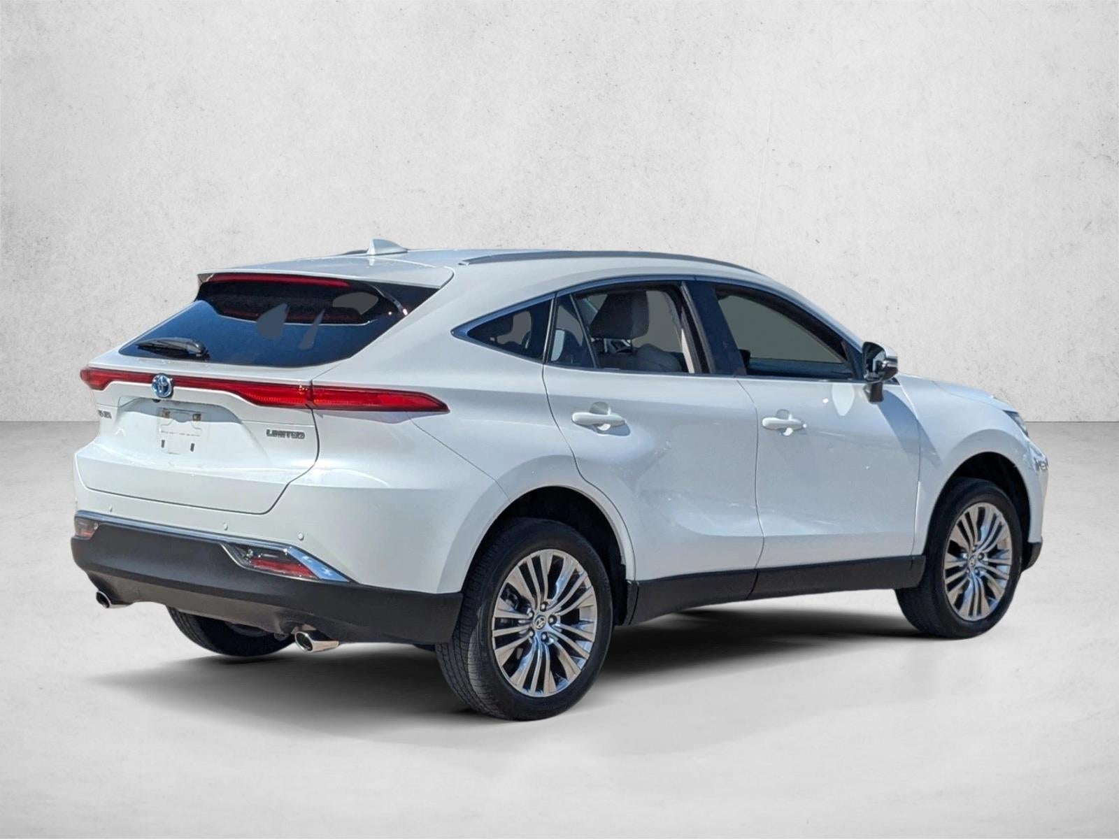 2024 Toyota Venza LE