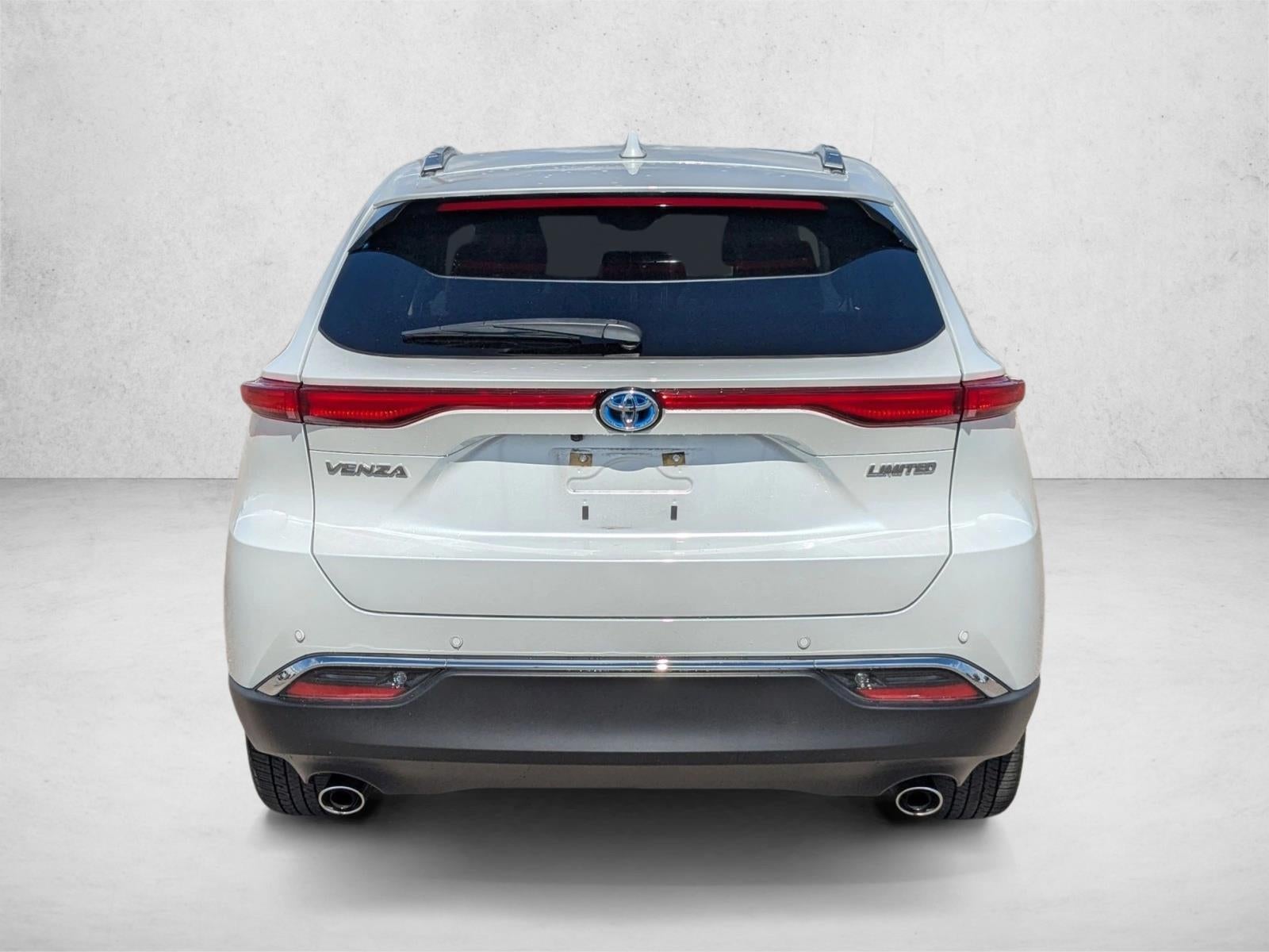 2024 Toyota Venza LE