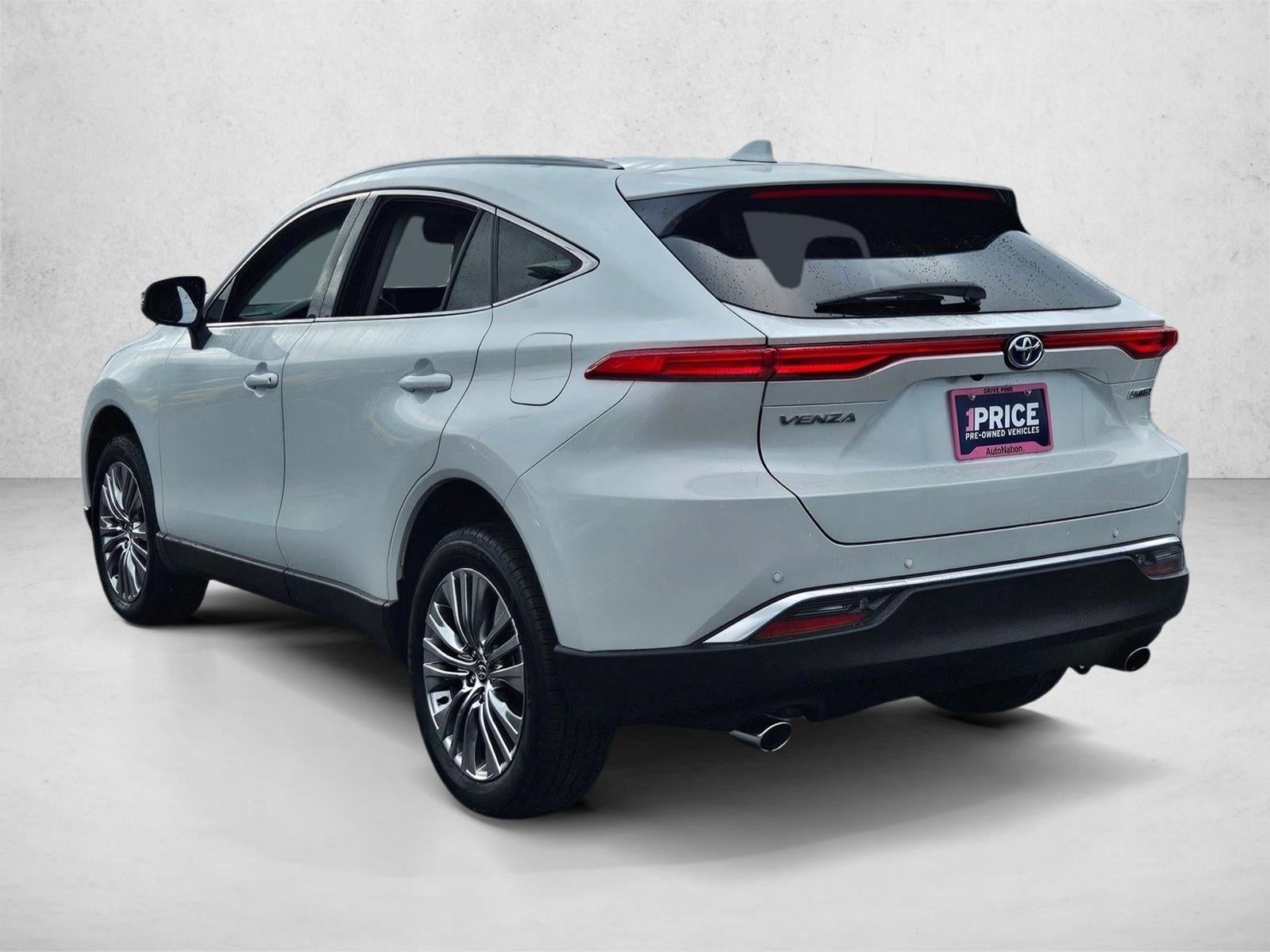 2024 Toyota Venza LE