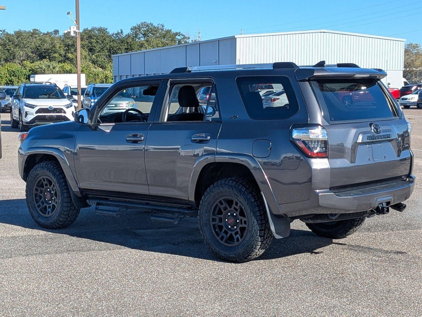 2022 Toyota 4Runner SR5