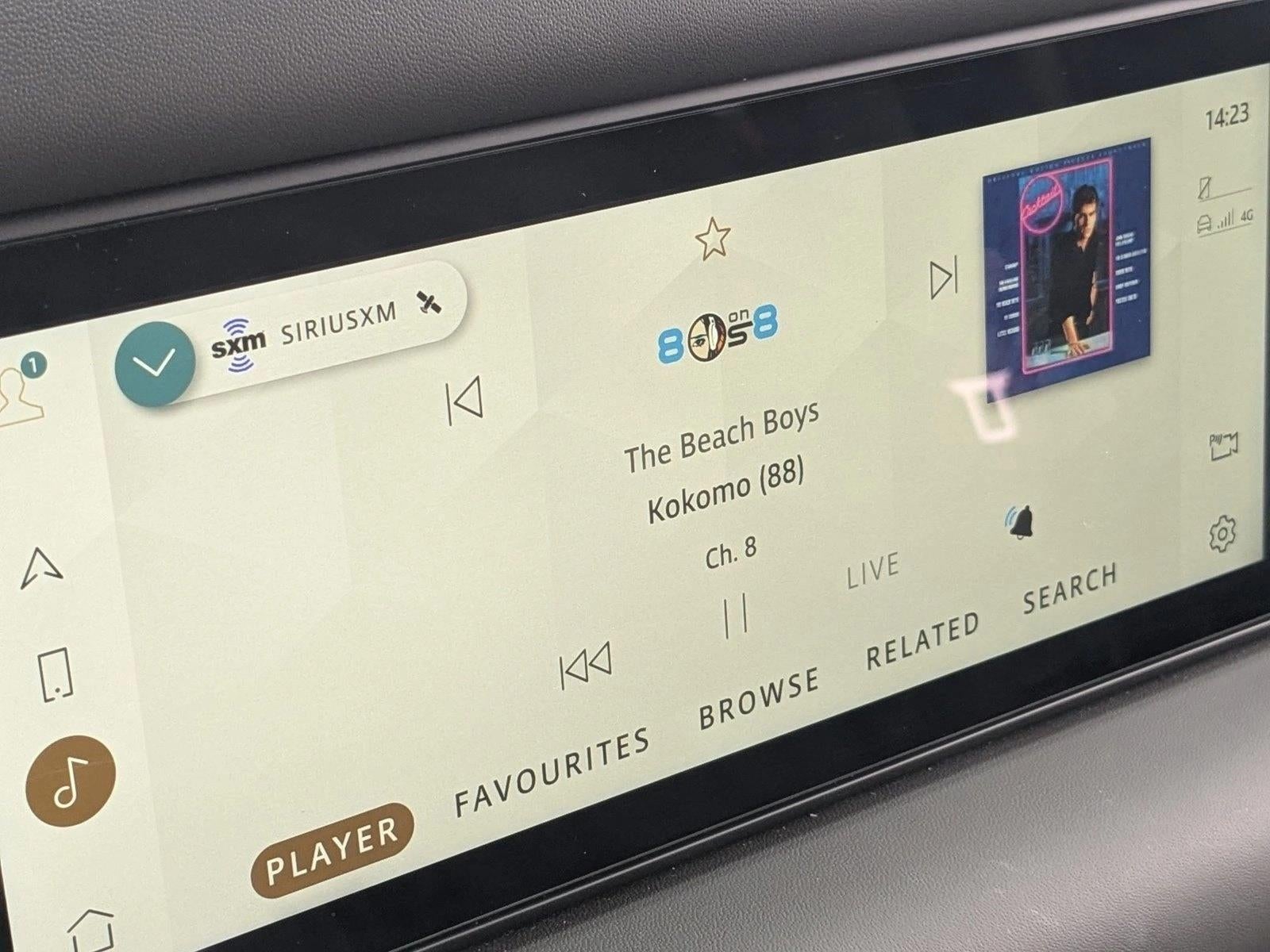 2023 Land Rover Defender X-Dynamic SE