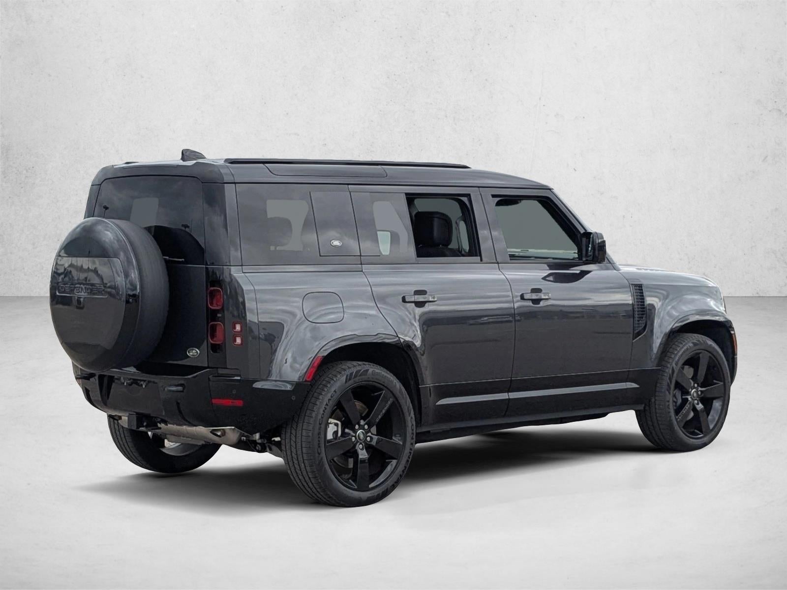 2023 Land Rover Defender X-Dynamic SE