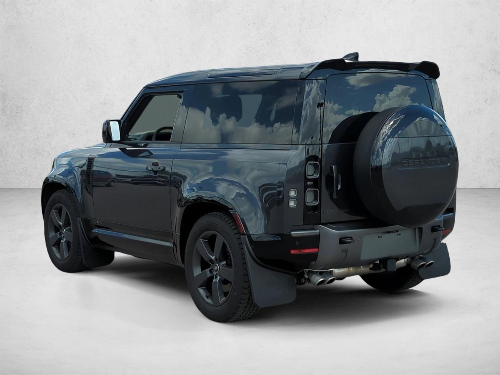 2024 Land Rover Defender V8