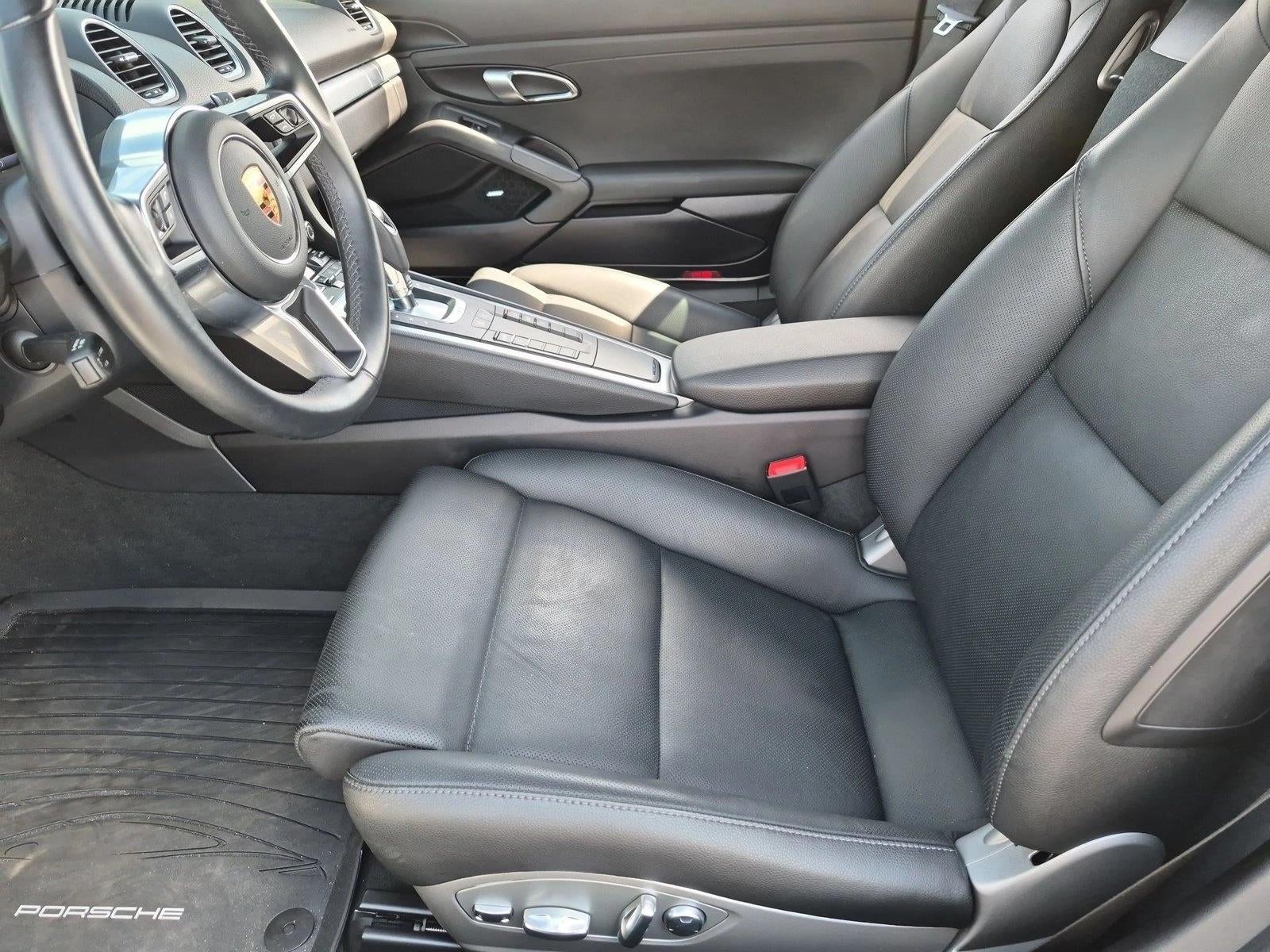 2021 Porsche 718 Cayman Base