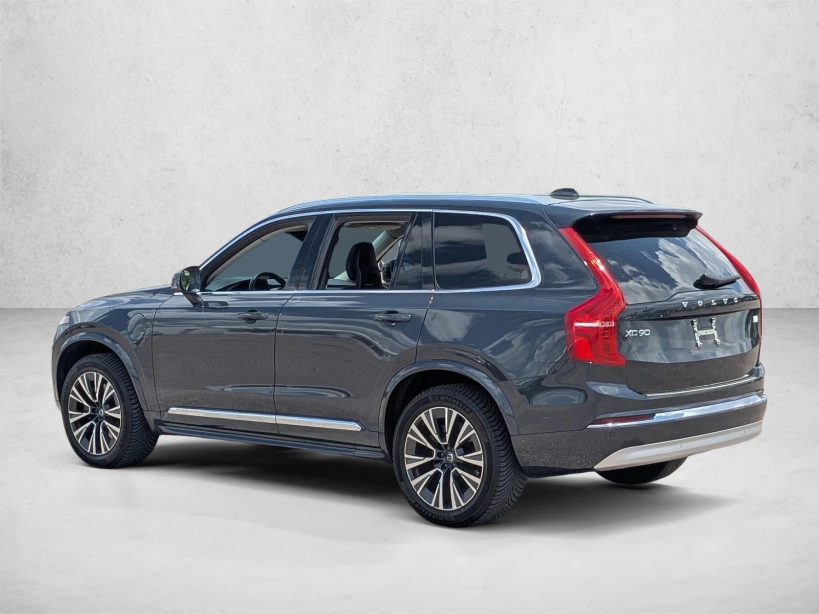 2022 Volvo XC90 Recharge Plug-In Hybrid T8 Inscription Expression 7 Passenger