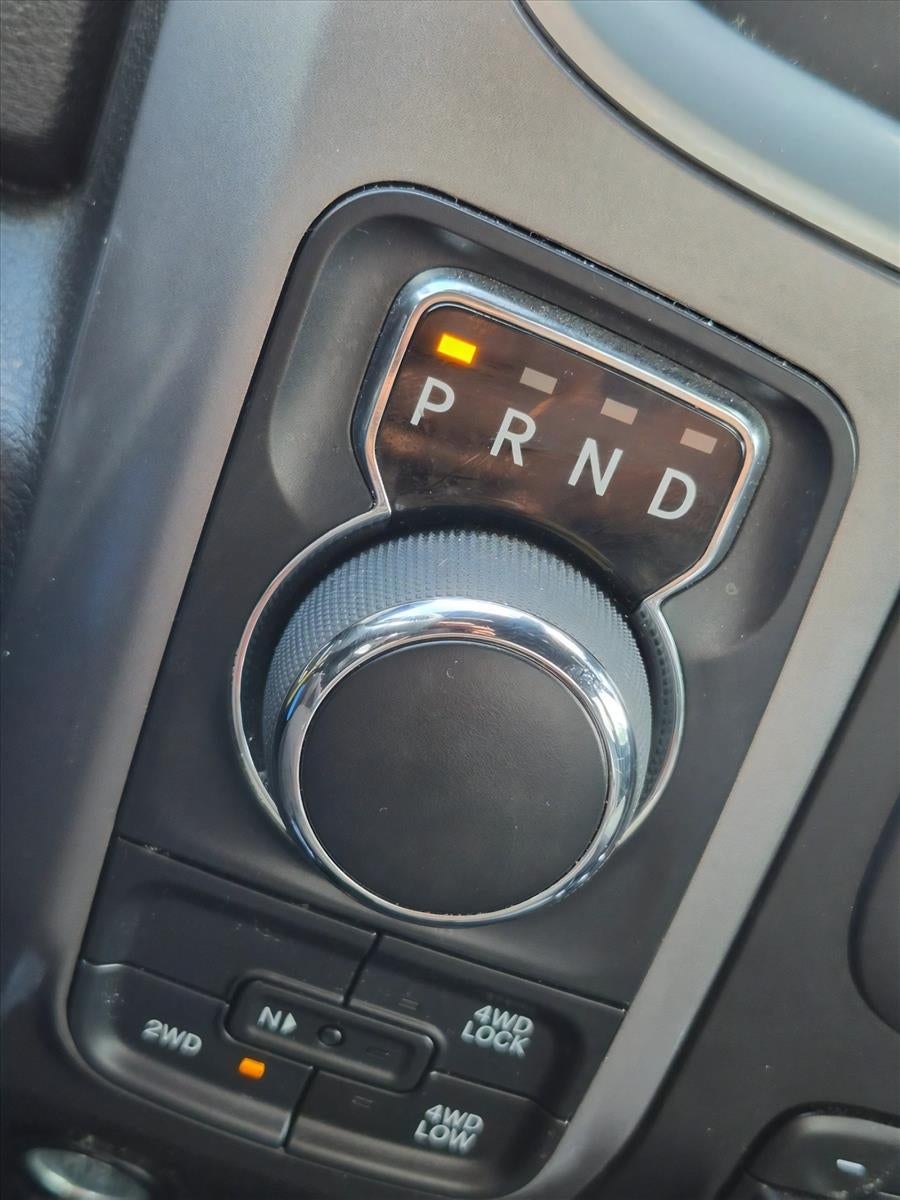 2024 RAM 1500 Classic Warlock Crew Cab 4x4 5'7" Box