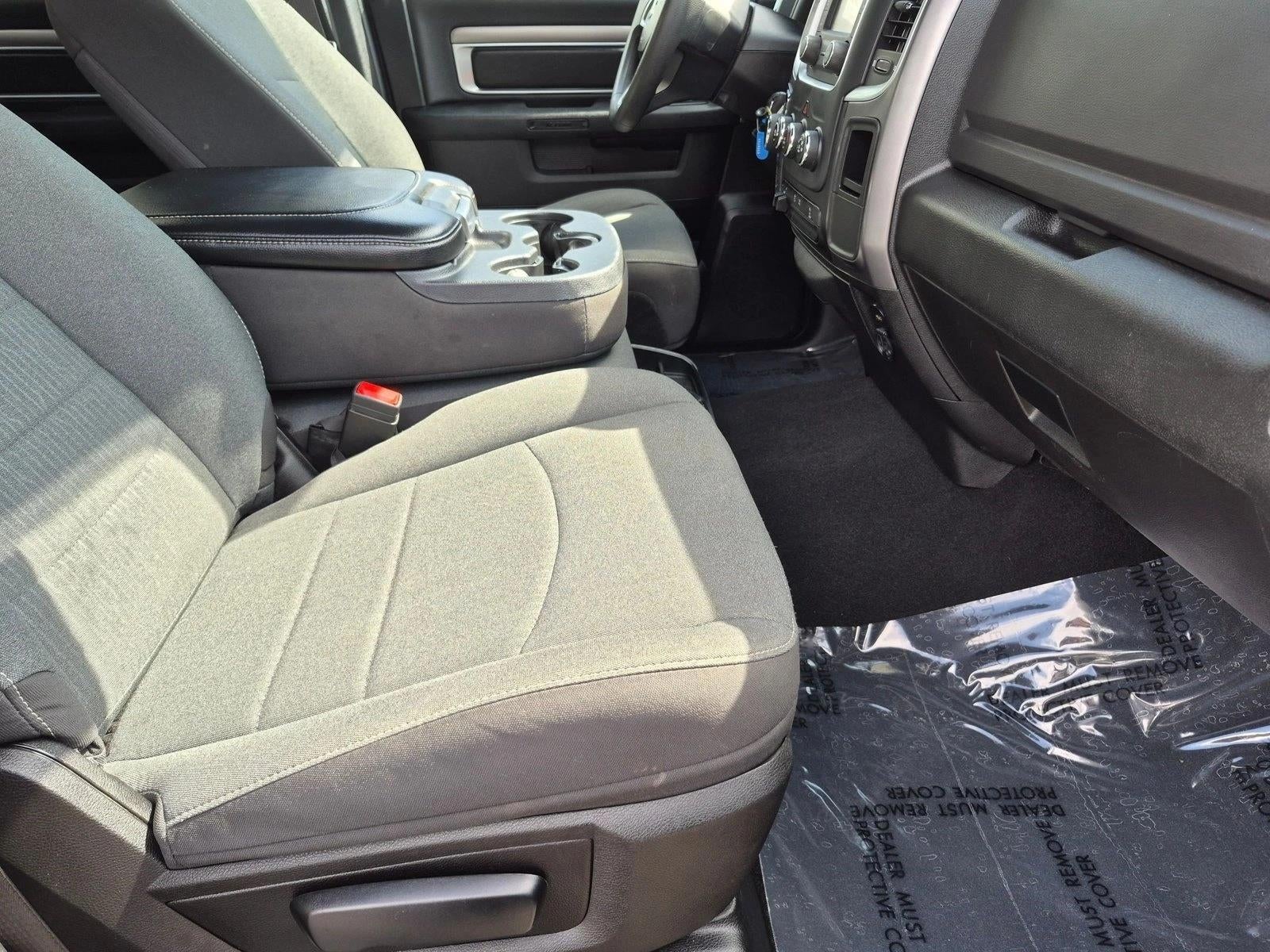 2024 RAM 1500 Classic Warlock Crew Cab 4x4 5'7" Box