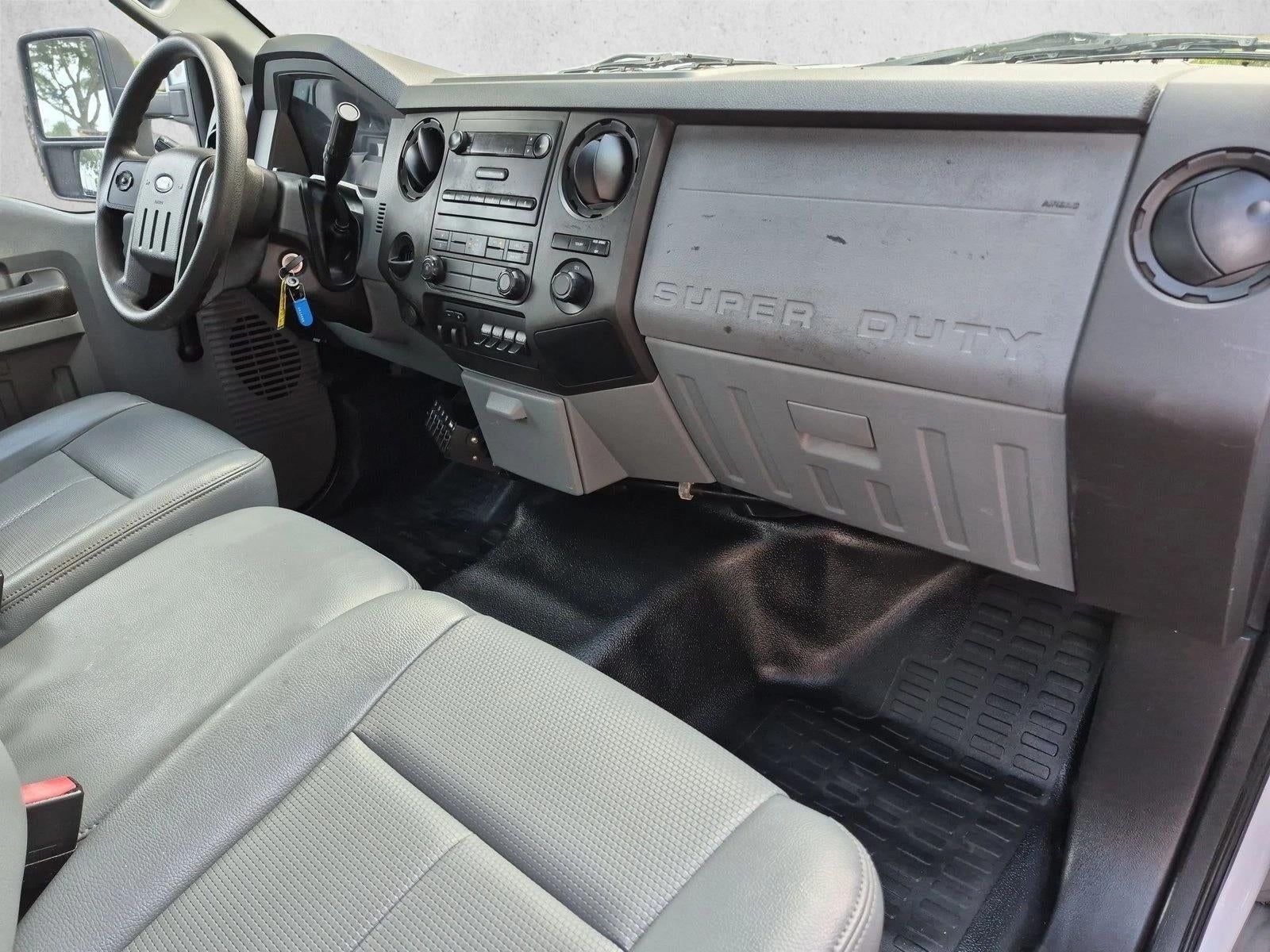 2016 Ford Super Duty F-350 DRW XL