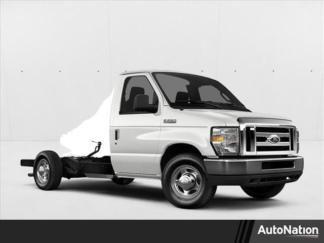 2018 Ford E-Series Cutaway Base