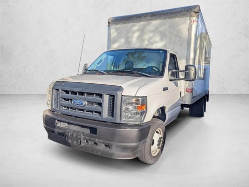 2022 Ford E-Series Cutaway Base