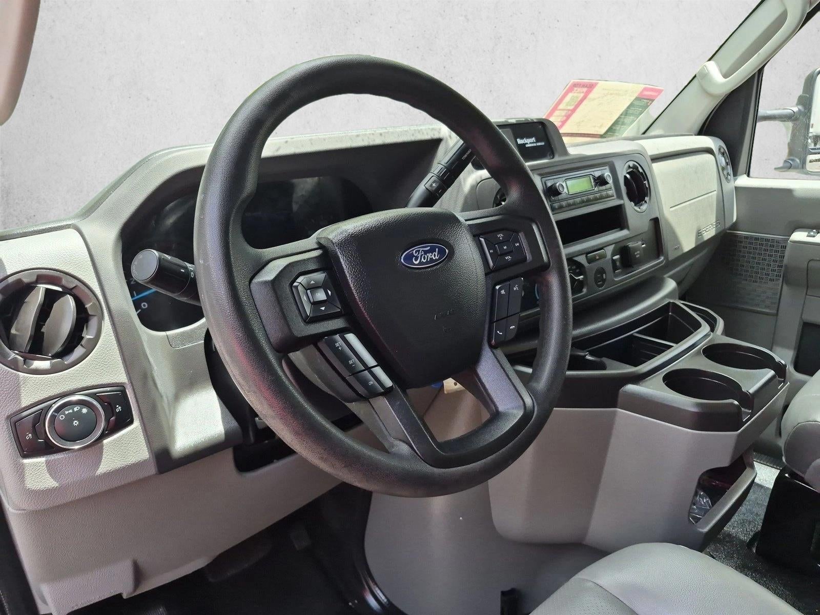 2026 Ford E-Series Cutaway Base