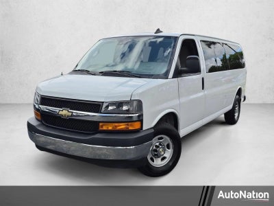 2024 Chevrolet Express Passenger 3500 1LT