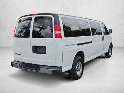 2024 Chevrolet Express Passenger 3500 1LT