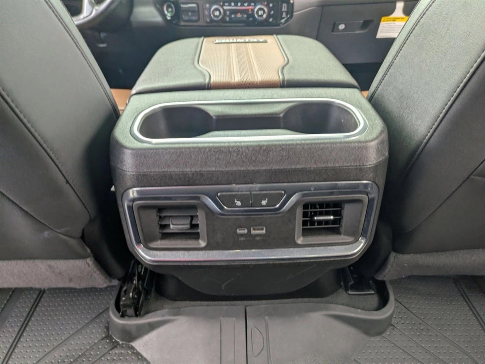 2024 Chevrolet Silverado 3500 HD High Country DRW