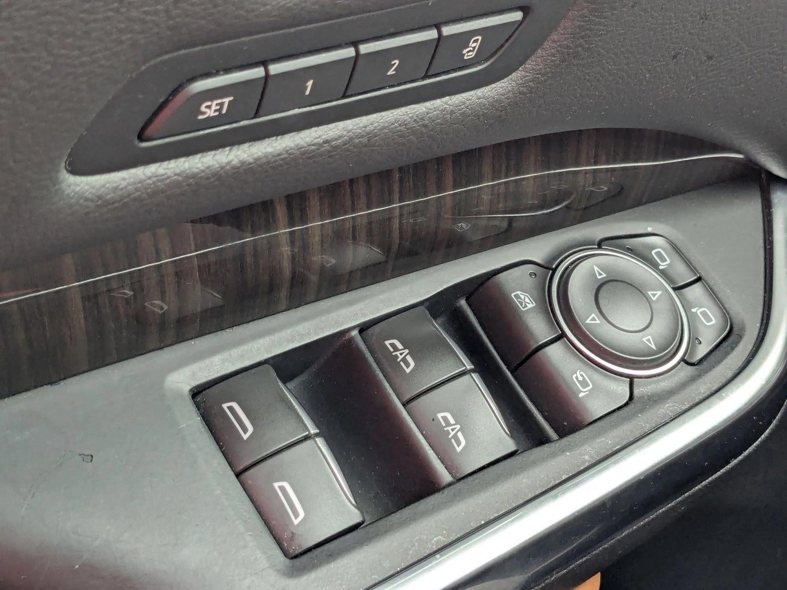 2022 Cadillac XT4 Premium Luxury