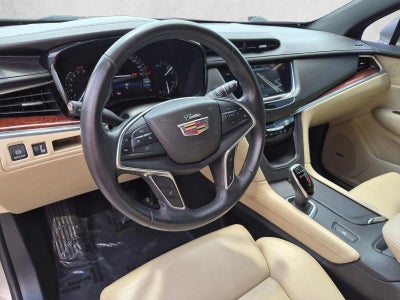 2017 Cadillac XT5 Luxury FWD