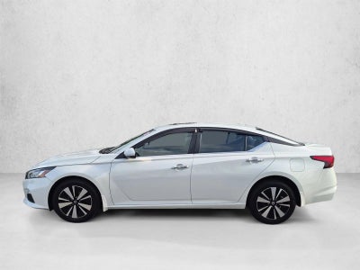 2022 Nissan Altima SV Intelligent AWD