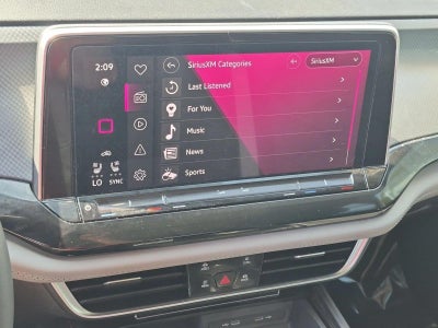2024 Volkswagen Atlas 2.0T Peak Edition SE w/Technology
