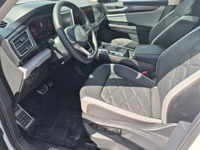 2024 Volkswagen Atlas 2.0T Peak Edition SE w/Technology