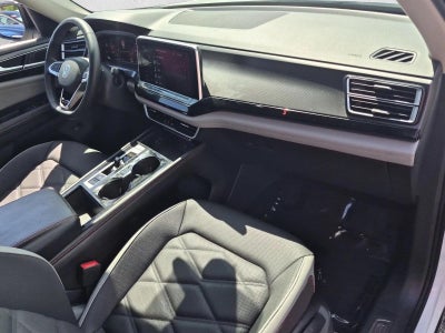 2024 Volkswagen Atlas 2.0T Peak Edition SE w/Technology