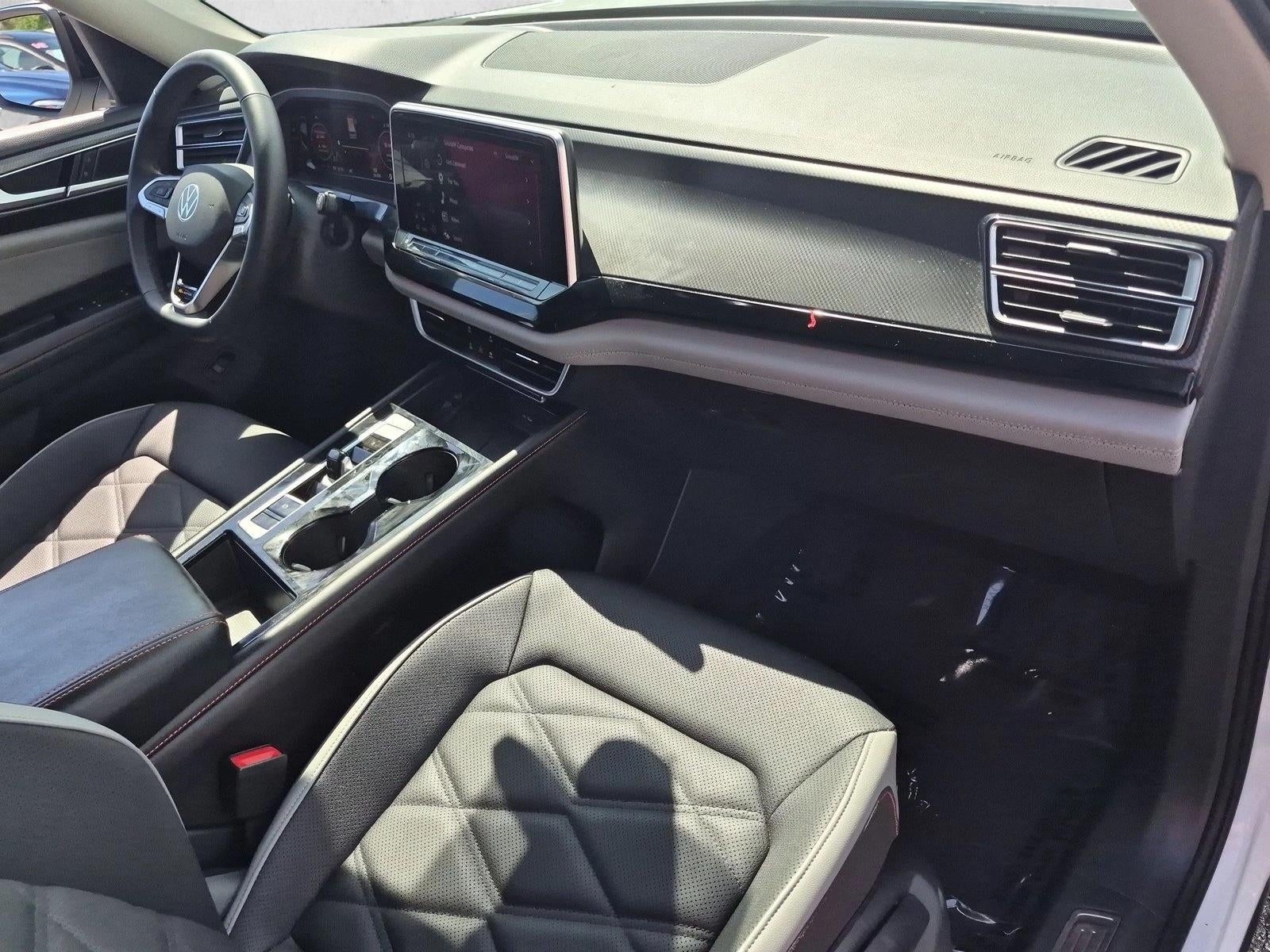 2024 Volkswagen Atlas 2.0T Peak Edition SE w/Technology