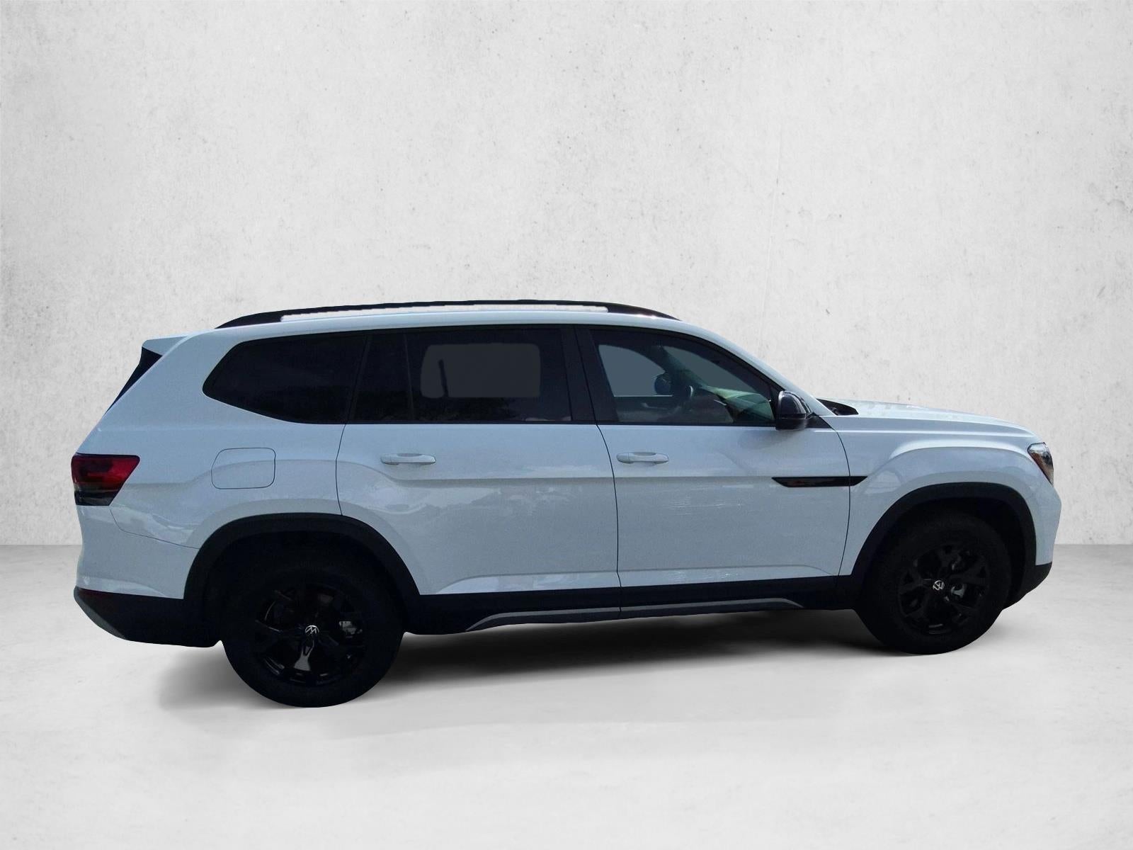 2024 Volkswagen Atlas 2.0T Peak Edition SE w/Technology