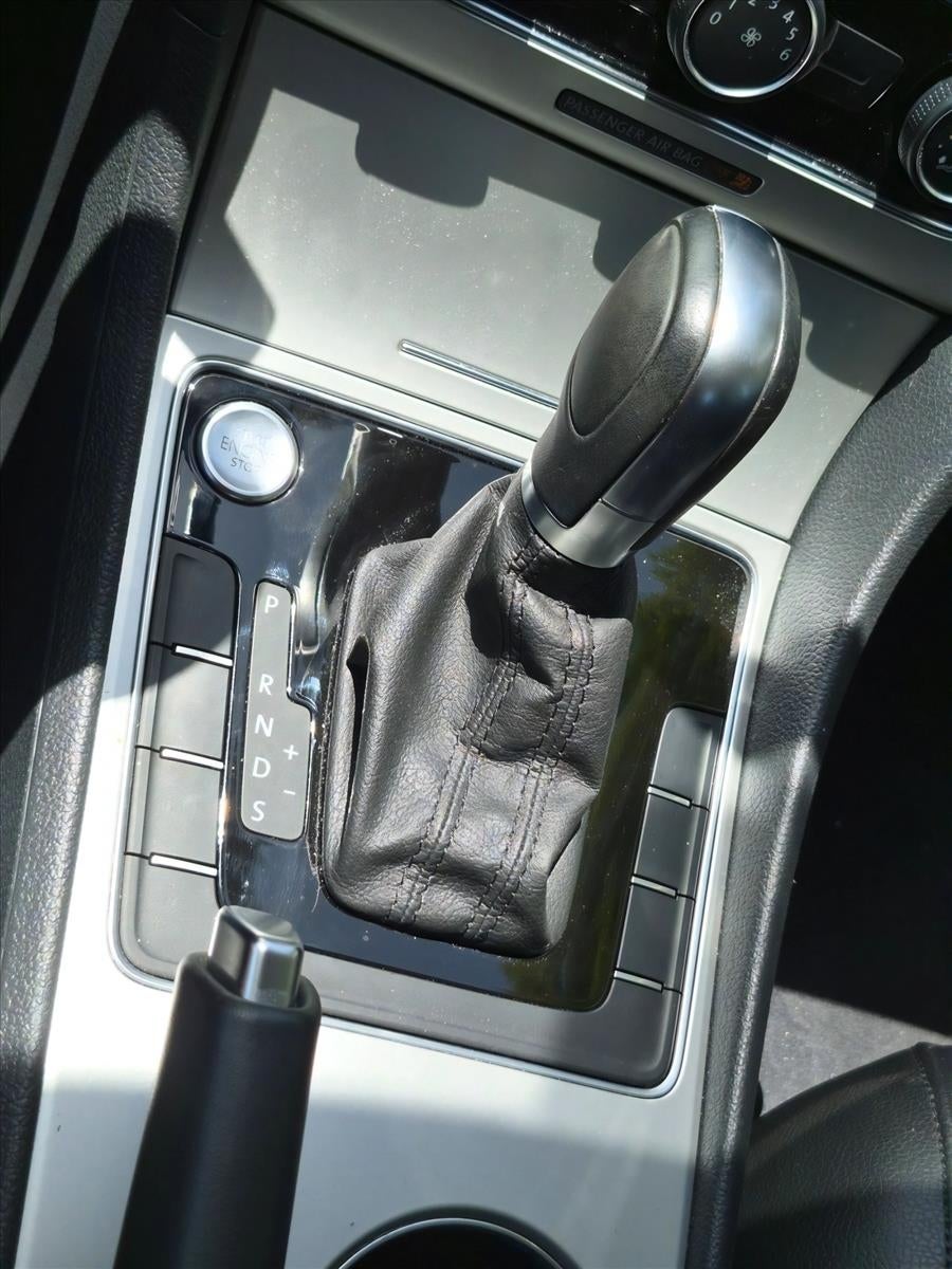 2019 Volkswagen Passat Base