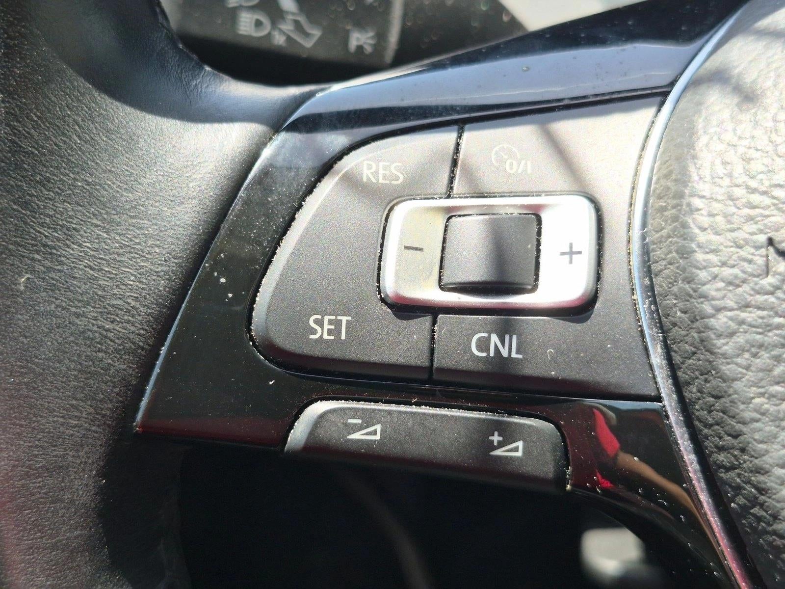 2019 Volkswagen Passat Base