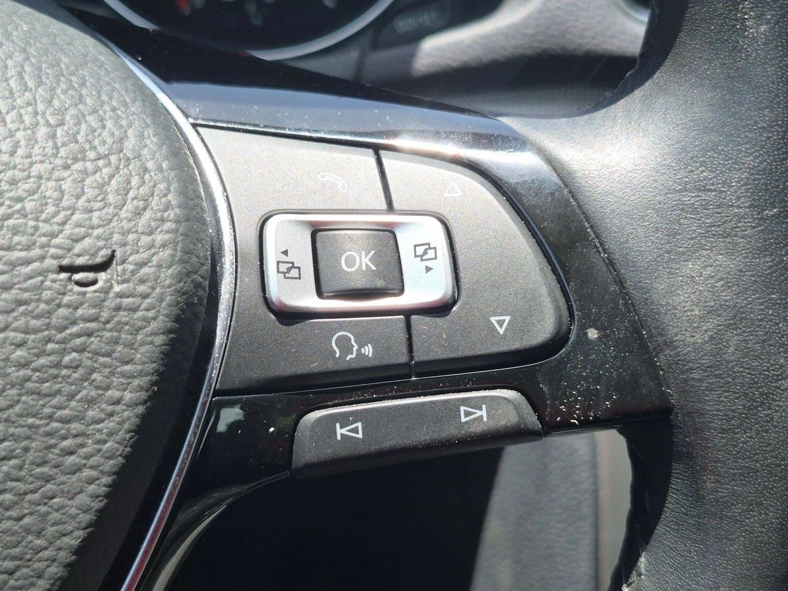 2019 Volkswagen Passat Base