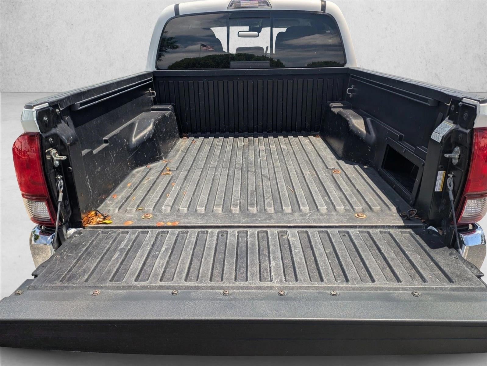 2022 Toyota Tacoma SR5 V6