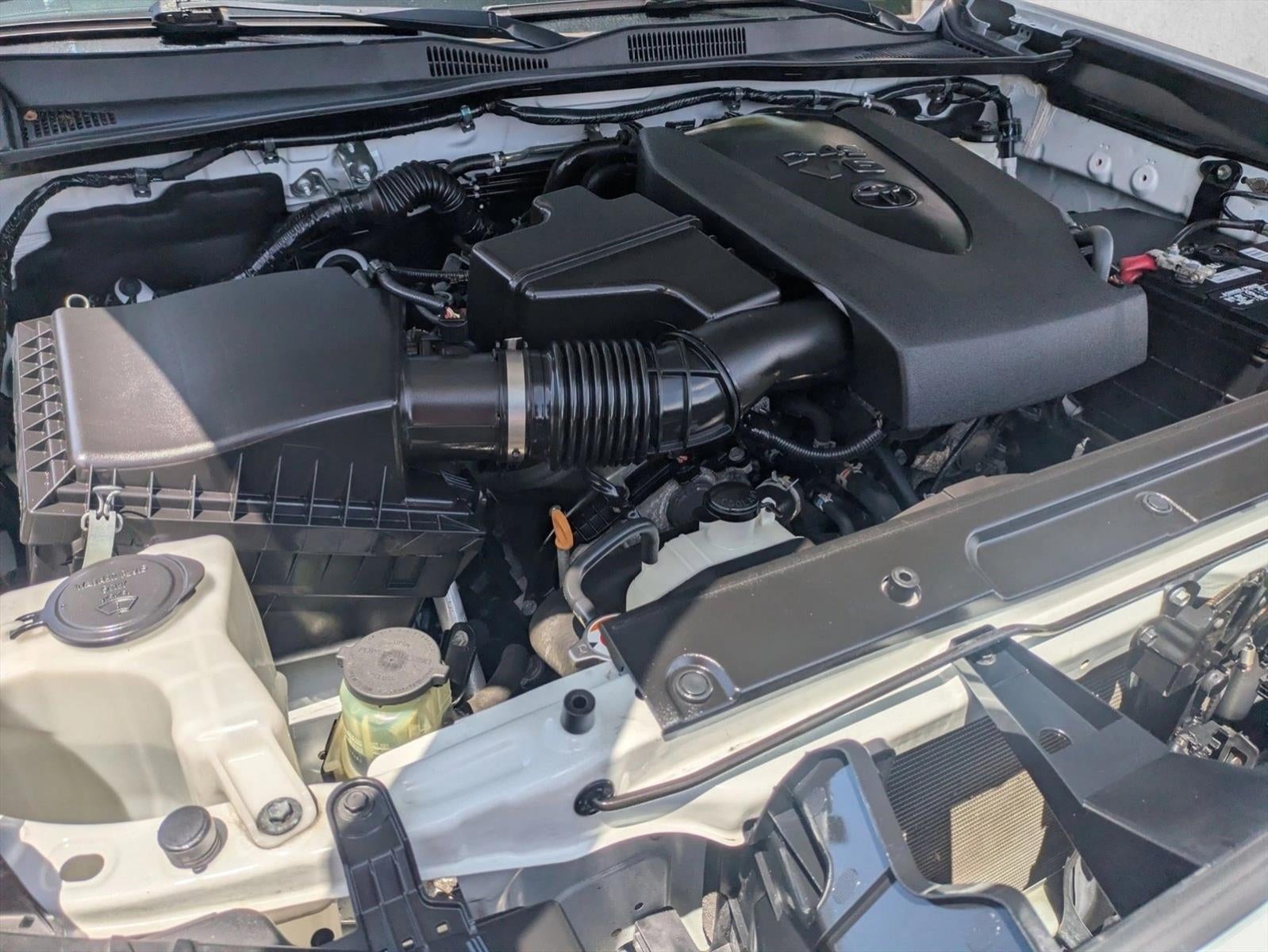 2022 Toyota Tacoma SR5 V6