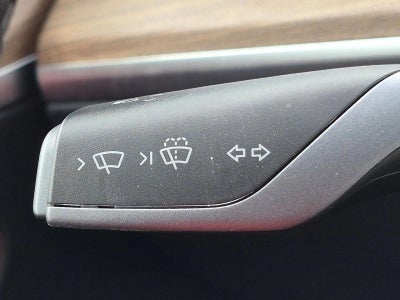 2022 Tesla Model 3 Base