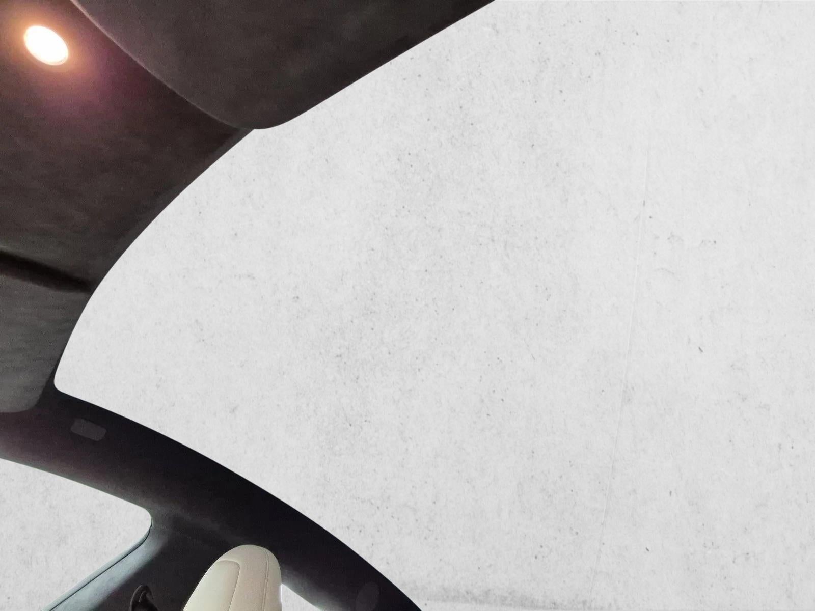2022 Tesla Model S Base