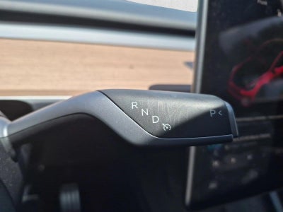 2025 Tesla Model Y Performance